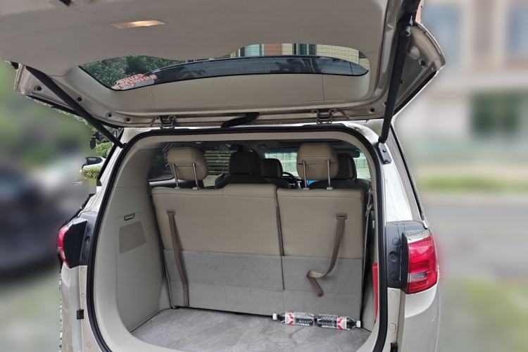 Used Buick GL8 2018 ES 28T Comfort Model China VI Standard Trunk