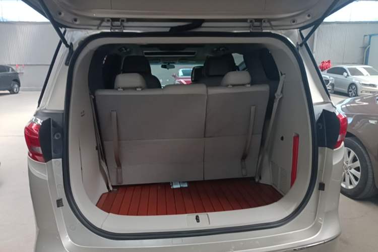 Used Buick GL8 2018 ES 28T Comfort Model China VI Standard Trunk