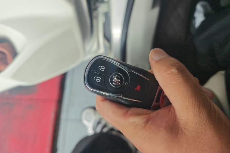 Used Buick GL8 2018 28T Comfort Model China VI Standard Vehicle Key