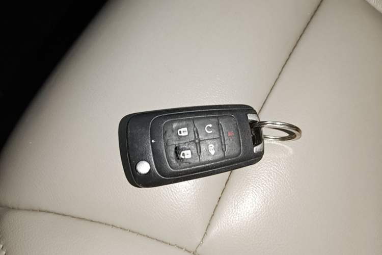 Used Buick GL8 2018 28T Luxury Model China VI Standard Vehicle Key