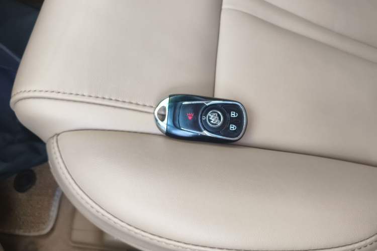 Used Buick GL8 2018 ES 28T Premium Model China VI Standard Vehicle Key