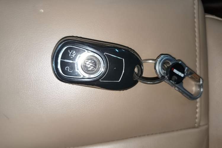 Used Buick GL8 2018 ES 28T Premium Model China VI Standard Vehicle Key