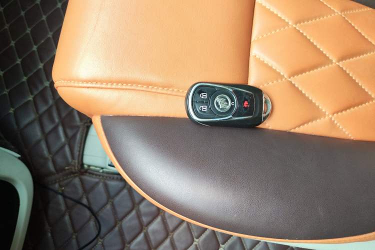 Used Buick GL8 2018 ES 28T Comfort Model China VI Standard Vehicle Key
