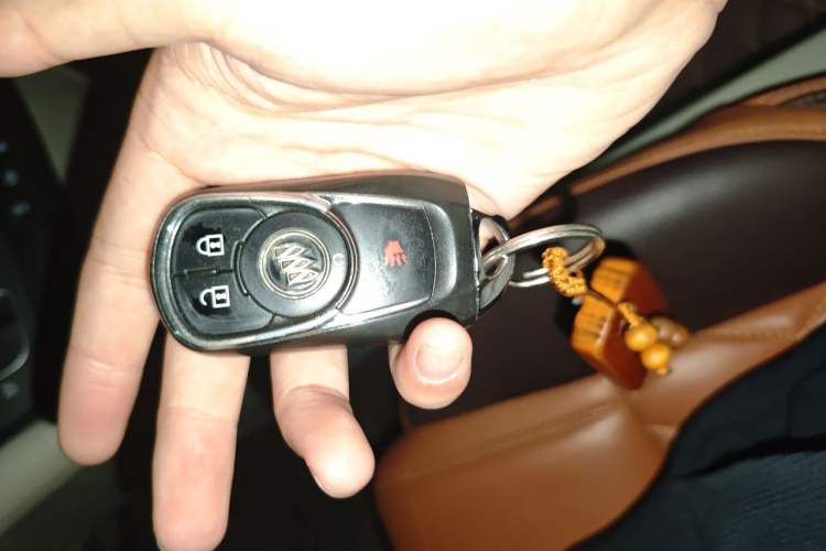 Used Buick GL8 2018 ES 28T Comfort Model China VI Standard Vehicle Key