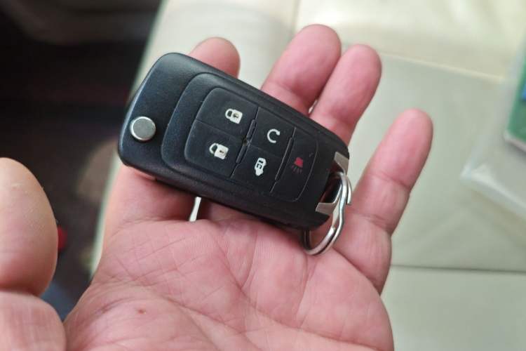 Used Buick GL8 2018 28T Luxury Model China VI Standard Vehicle Key