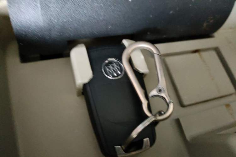 Used Buick GL8 2018 28T Luxury Model China VI Standard Vehicle Key
