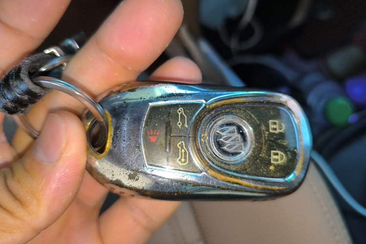 Used Buick GL8 2018 ES 28T Flagship Model China VI Standard Vehicle Key