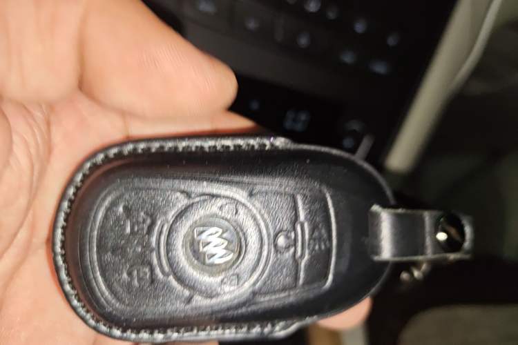 Used Buick GL8 2018 ES 28T Comfort Model China VI Standard Vehicle Key