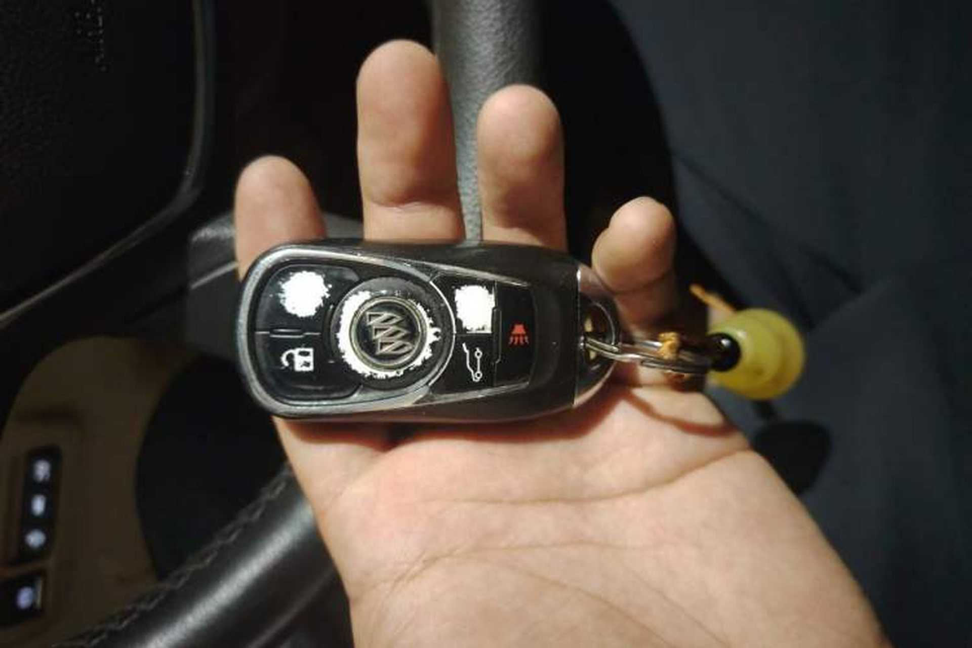Used Buick GL8 2018 ES 28T Flagship Model China VI Standard Vehicle Key