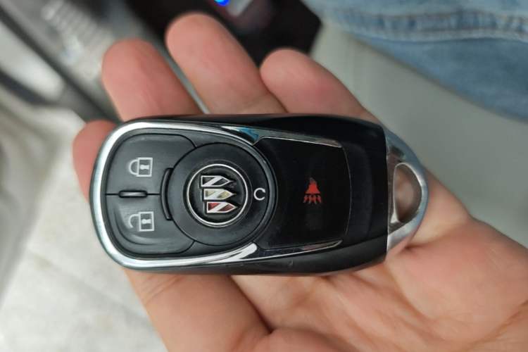 Used Buick GL8 2018 ES 28T Comfort Model China VI Standard Vehicle Key