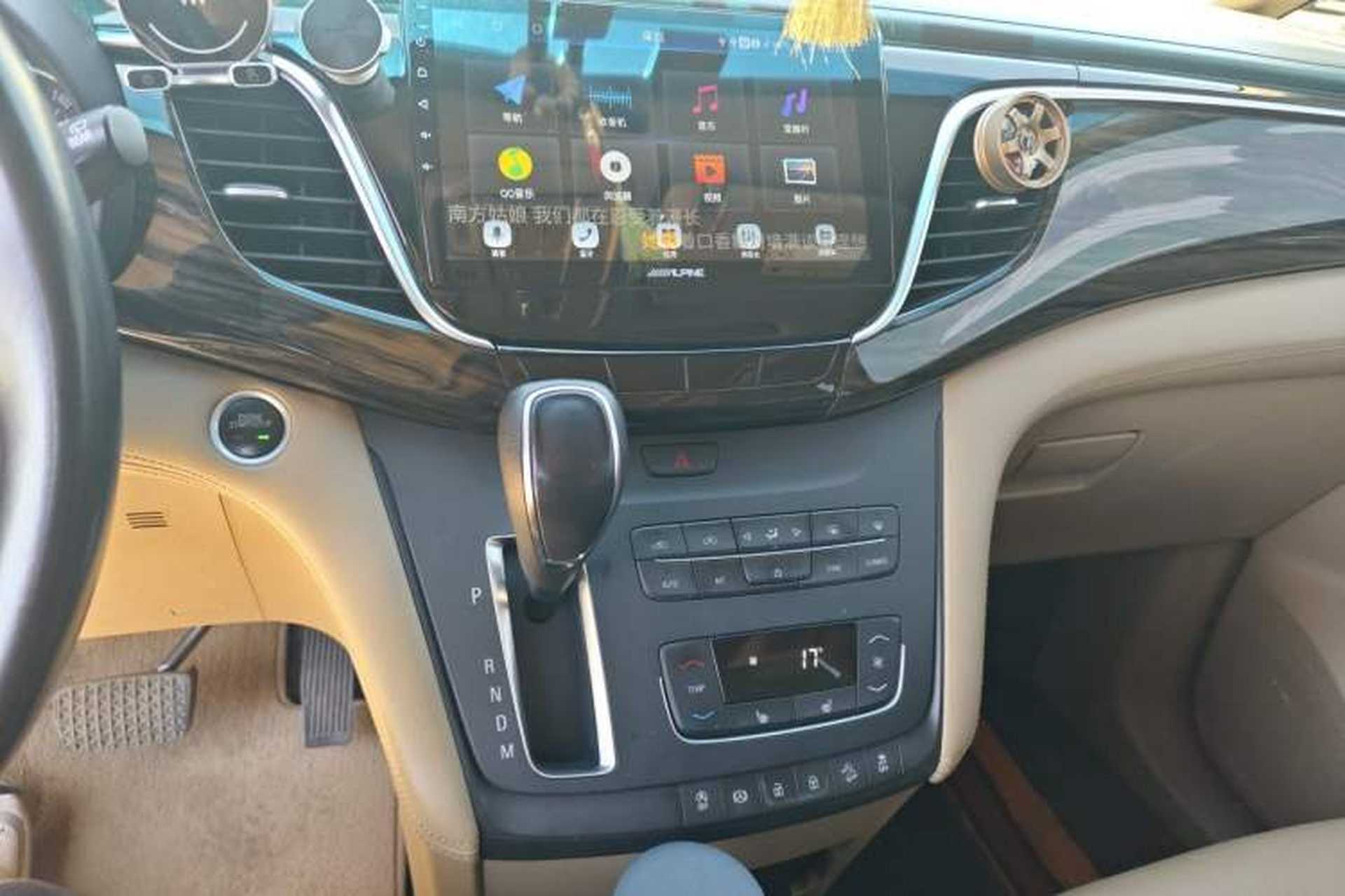 Used Buick GL8 2018 ES 28T Premium Model China VI Standard Audio And AC Panel