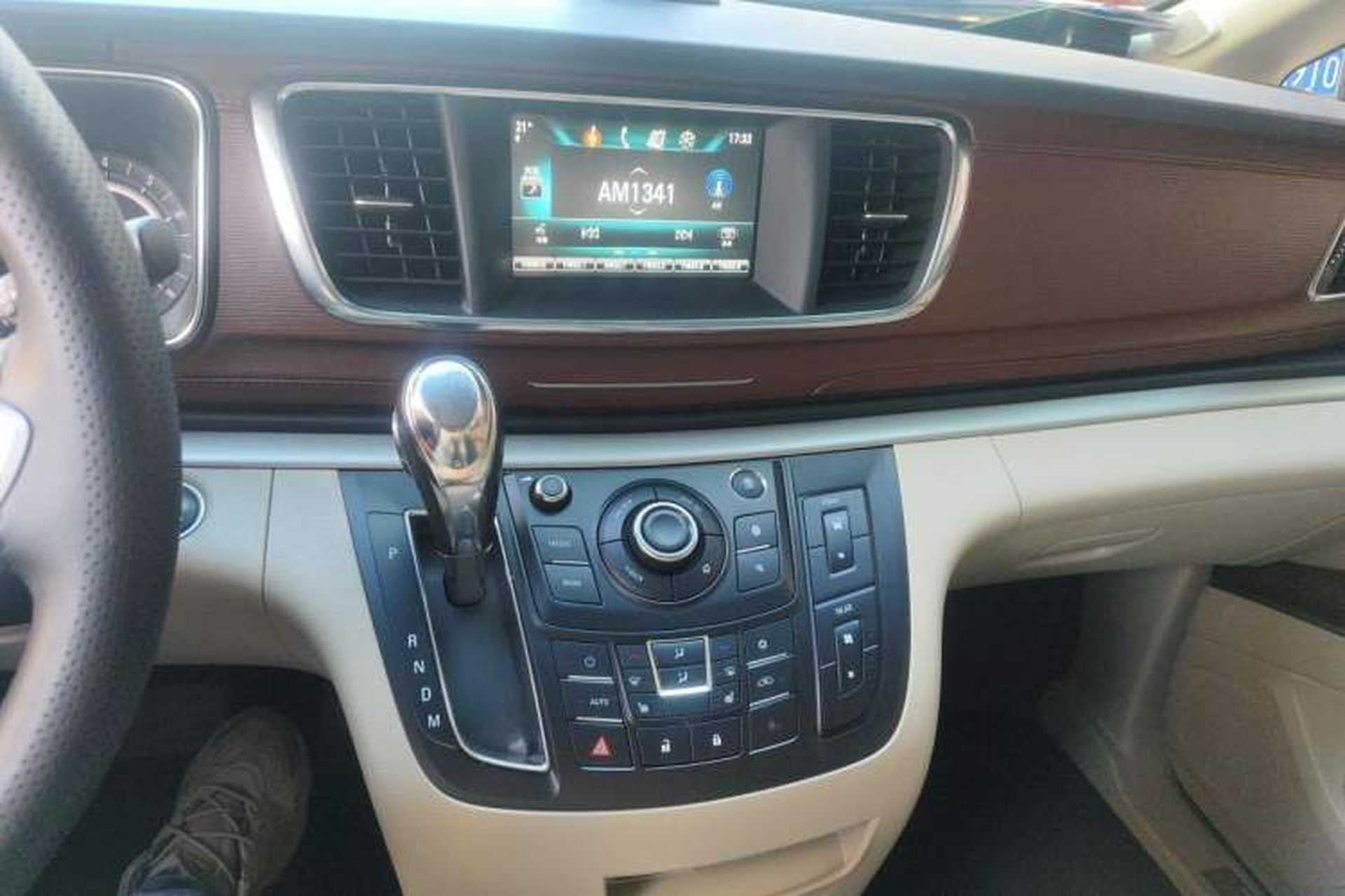 Used Buick GL8 2018 28T Prestige Version China VI Standard Audio And AC Panel