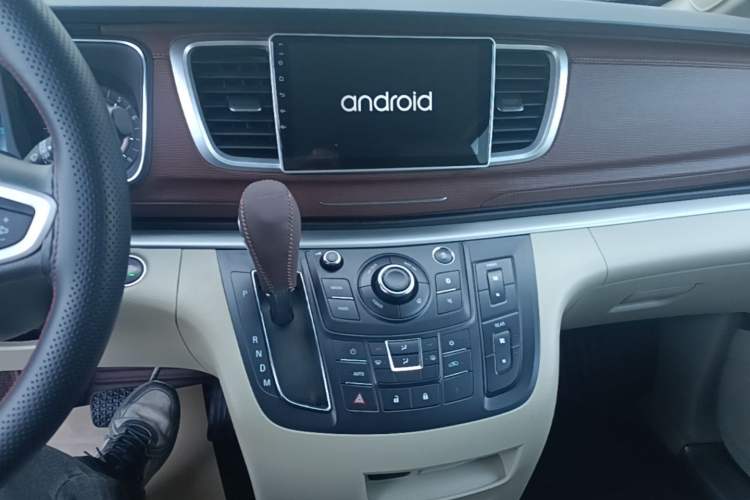 Used Buick GL8 2018 28T Comfort Model China VI Standard Audio And AC Panel