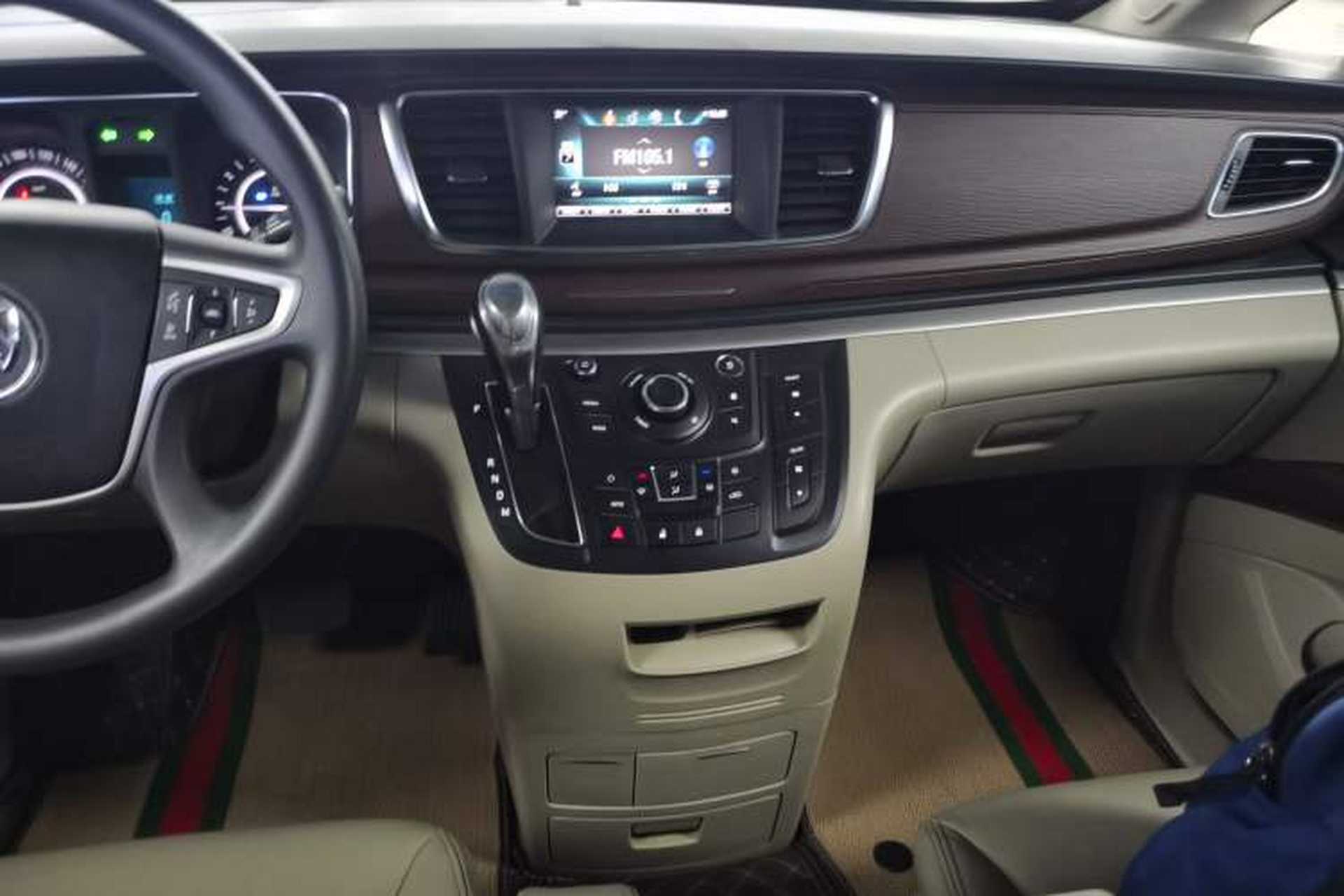 Used Buick GL8 2018 28T Comfort Model China VI Standard Audio And AC Panel