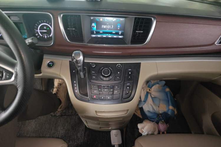 Used Buick GL8 2018 28T Comfort Model China VI Standard Audio And AC Panel