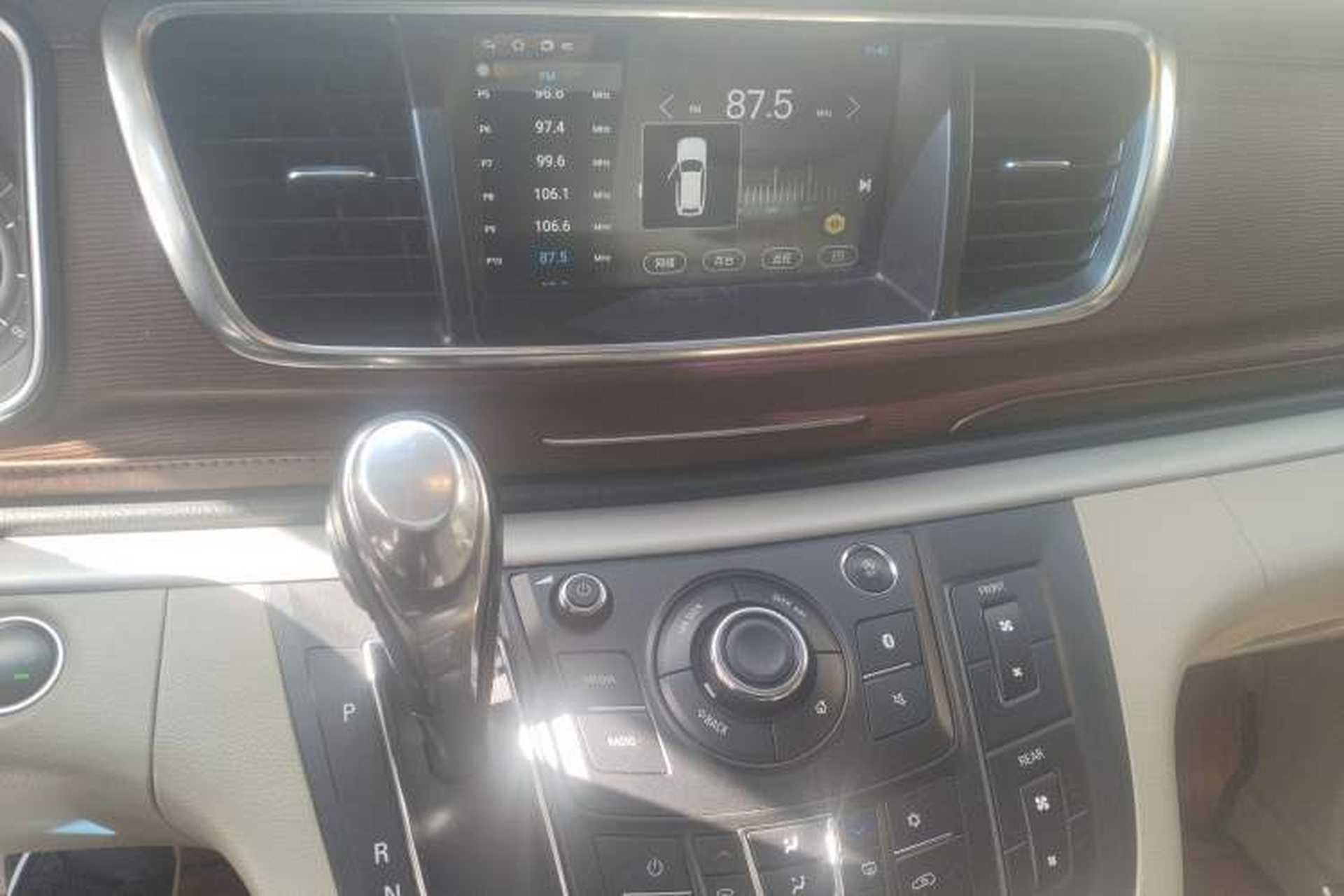 Used Buick GL8 2018 28T Prestige Version China VI Standard Audio And AC Panel