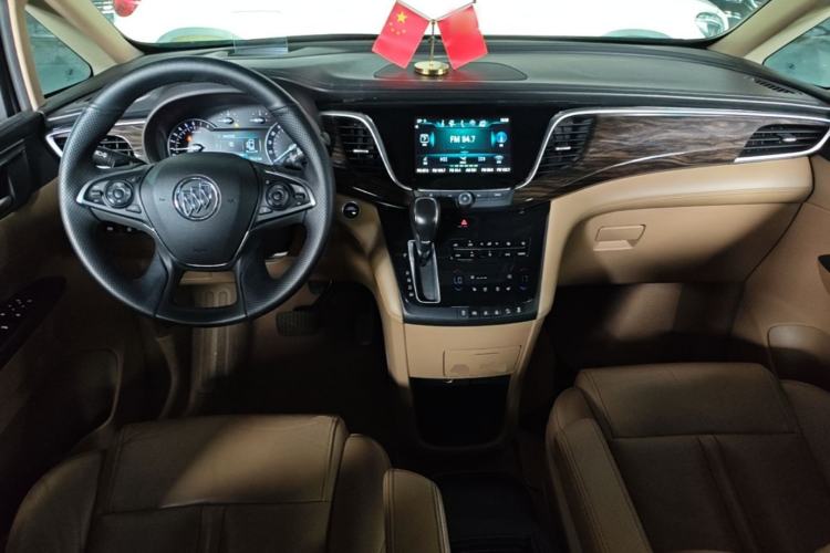 Used Buick GL8 2018 ES 28T Flagship Model China VI Standard Center Console