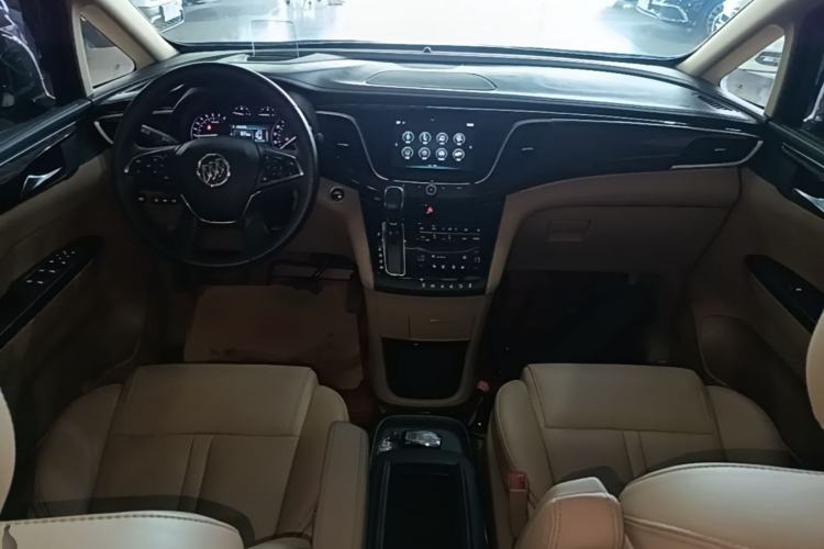 Used Buick GL8 2018 ES 28T Flagship Model China VI Standard Center Console