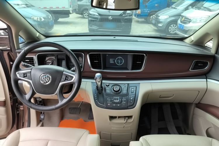 Used Buick GL8 2018 28T Luxury Model China VI Standard Center Console