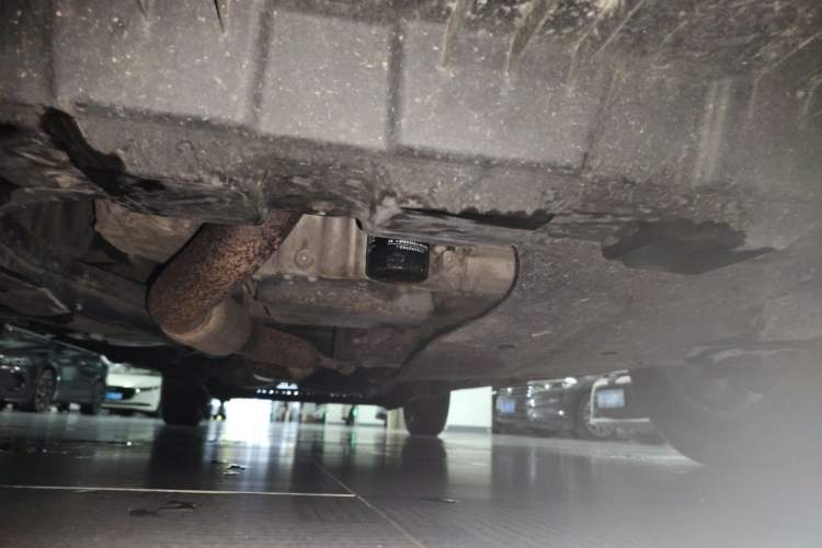 Used Buick GL8 2018 28T Luxury Model China VI Standard Chassis Front