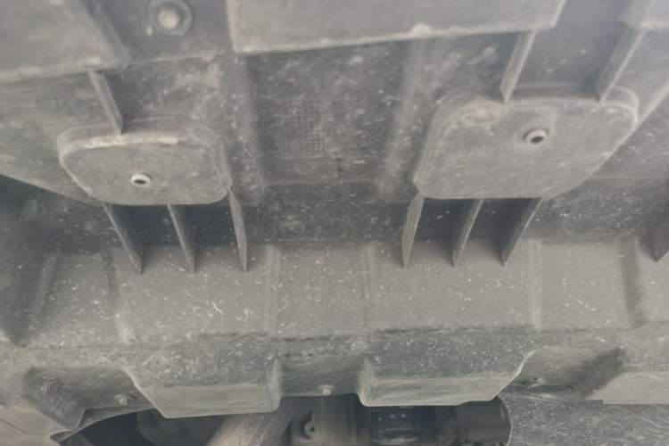 Used Buick GL8 2018 28T Luxury Model China VI Standard Chassis Front