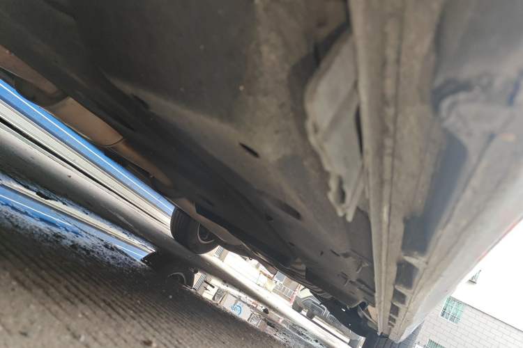 Used Buick GL8 2018 ES 28T Comfort Model China VI Standard Chassis Front Left