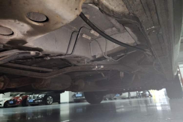 Used Buick GL8 2018 28T Luxury Model China VI Standard Chassis Front Left