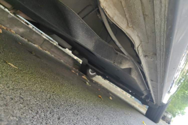 Used Buick GL8 2018 28T Comfort Model China VI Standard Chassis Front Left