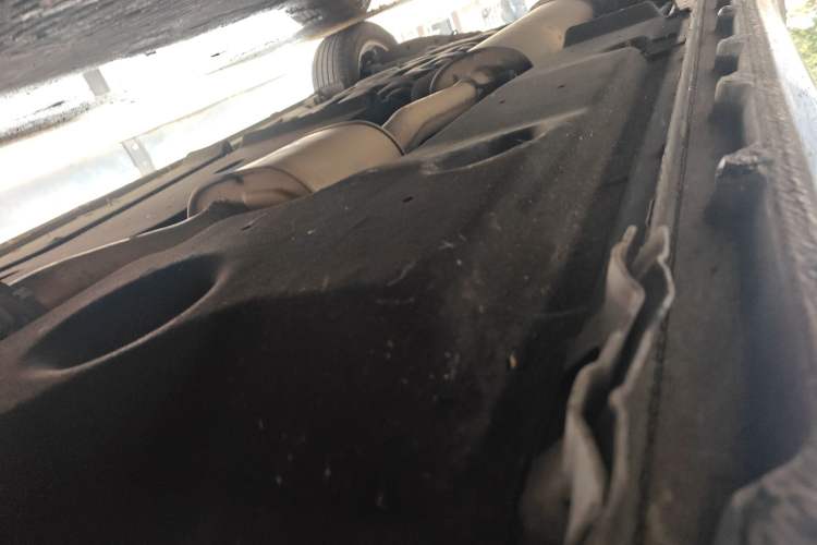 Used Buick GL8 2018 ES 28T Comfort Model China VI Standard Chassis Front Right