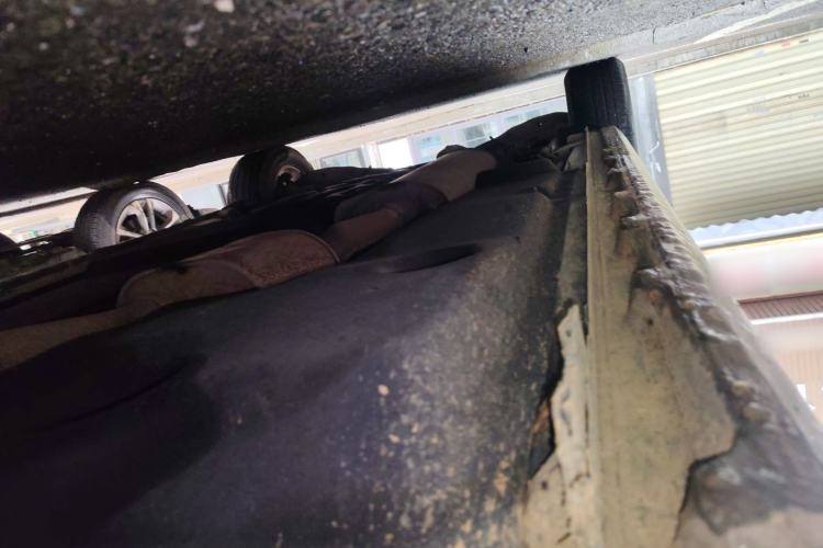 Used Buick GL8 2018 ES 28T Premium Model China VI Standard Chassis Front Right