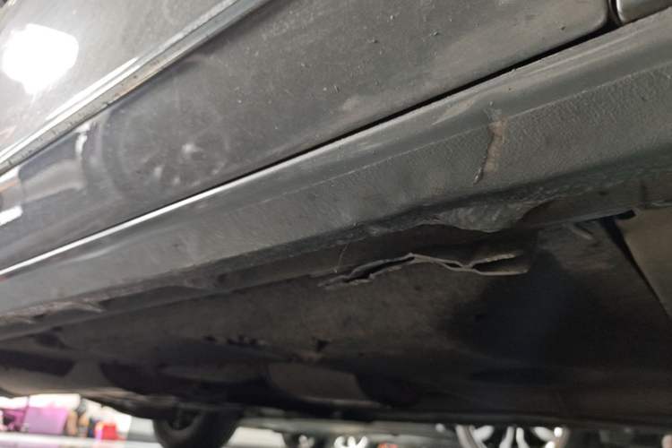 Used Buick GL8 2018 ES 28T Flagship Model China VI Standard Chassis Front Right