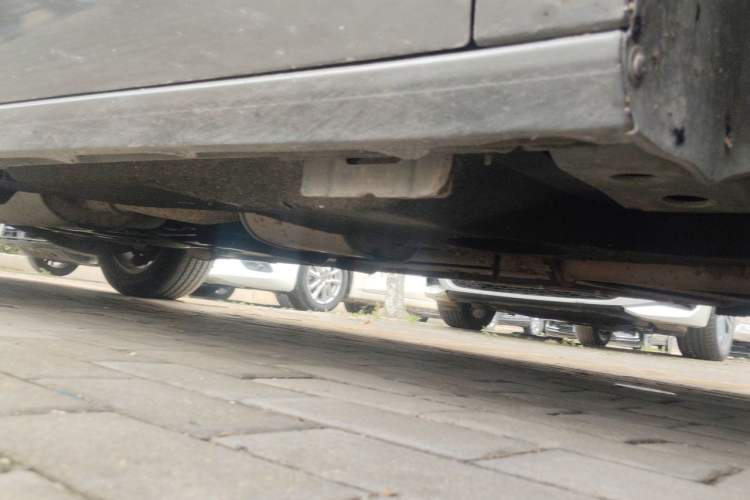 Used Buick GL8 2018 ES 28T Luxury Model China VI Standard Chassis Front Right