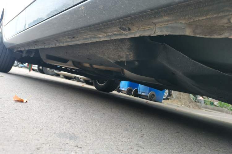 Used Buick GL8 2018 28T Luxury Model China VI Standard Chassis Front Right