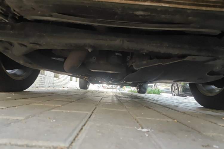 Used Buick GL8 2018 28T Prestige Version China VI Standard Chassis Front