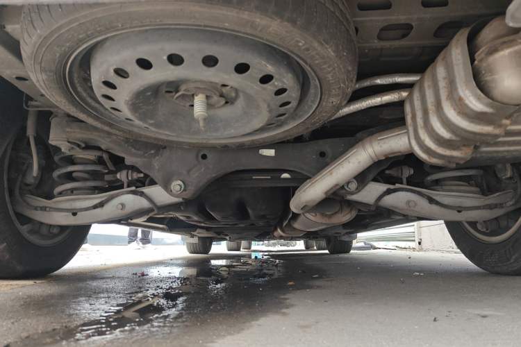 Used Buick GL8 2018 ES 28T Comfort Model China VI Standard Chassis Rear