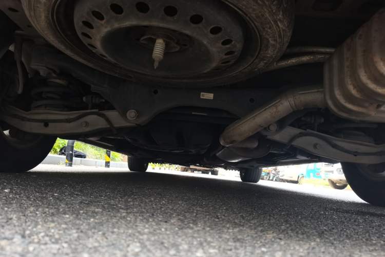 Used Buick GL8 2018 ES 28T Comfort Model China VI Standard Chassis Rear