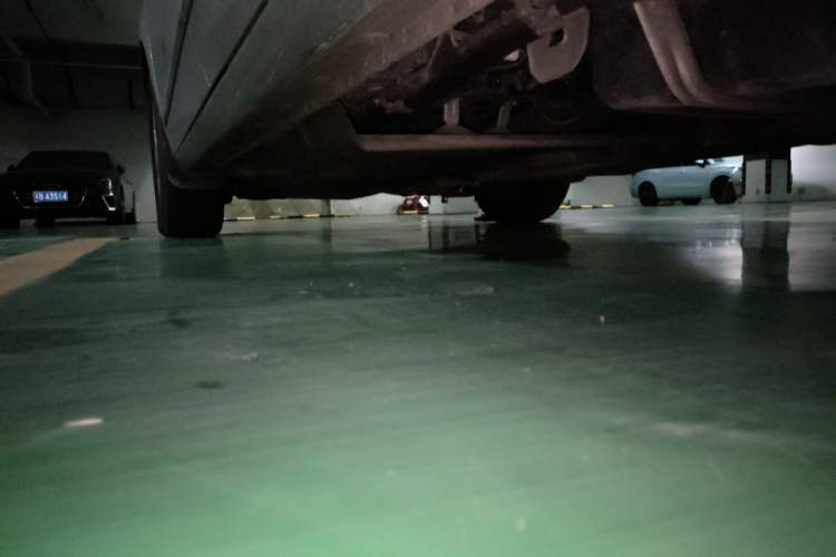 Used Buick GL8 2018 28T Luxury Model China VI Standard Chassis Rear Left