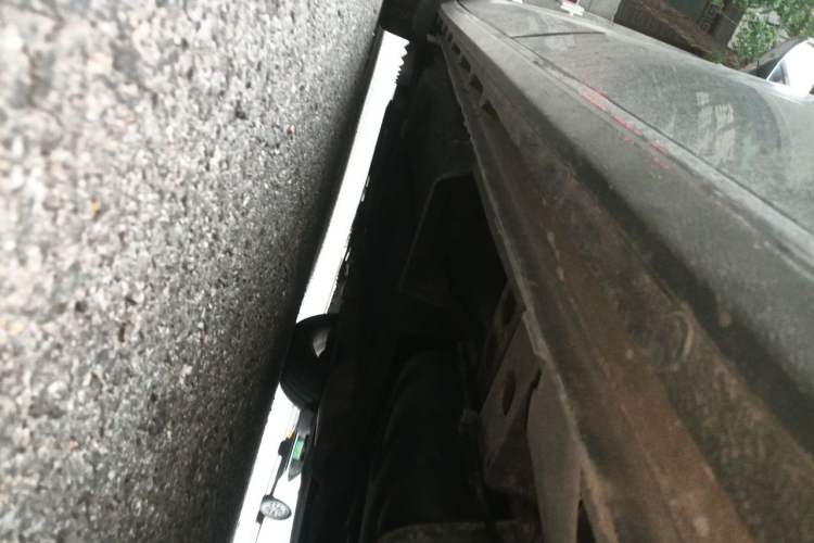 Used Buick GL8 2018 ES 28T Comfort Model China VI Standard Chassis Rear Left