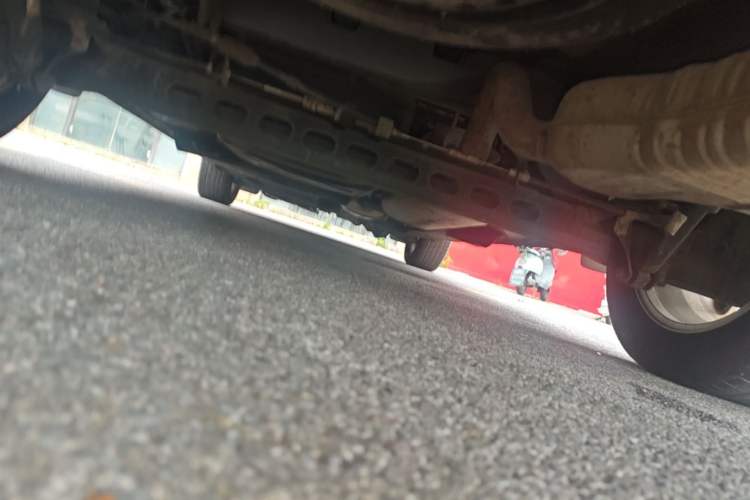 Used Buick GL8 2018 28T Comfort Model China VI Standard Chassis Rear