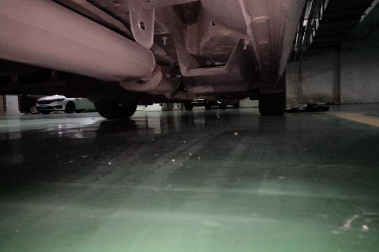 Used Buick GL8 2018 28T Luxury Model China VI Standard Chassis Rear Right