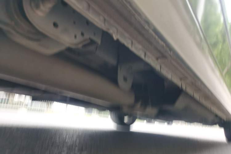 Used Buick GL8 2018 28T Luxury Model China VI Standard Chassis Rear Right