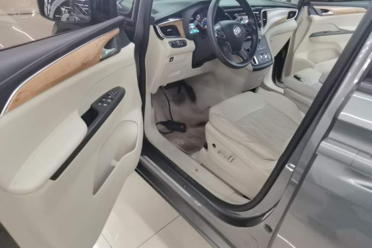 Used Buick GL8 2018 ES 28T Comfort Model China VI Standard Driver Seat