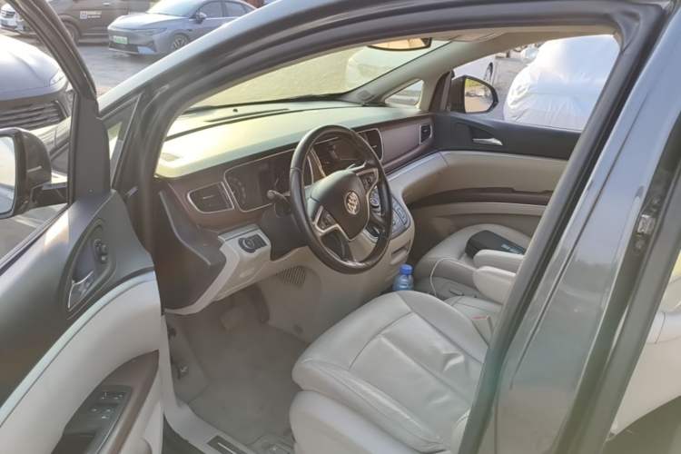 Used Buick GL8 2018 28T Prestige Version China VI Standard Driver Seat