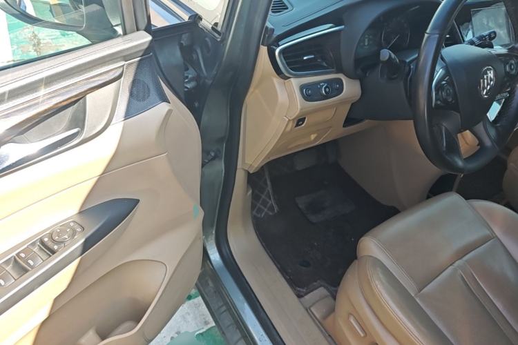 Used Buick GL8 2018 ES 28T Luxury Model China VI Standard Driver Seat