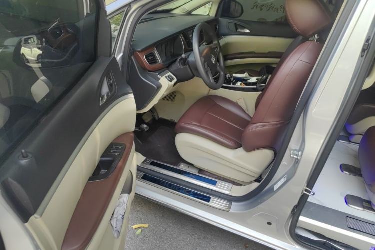 Used Buick GL8 2018 28T Comfort Model China VI Standard Driver Seat