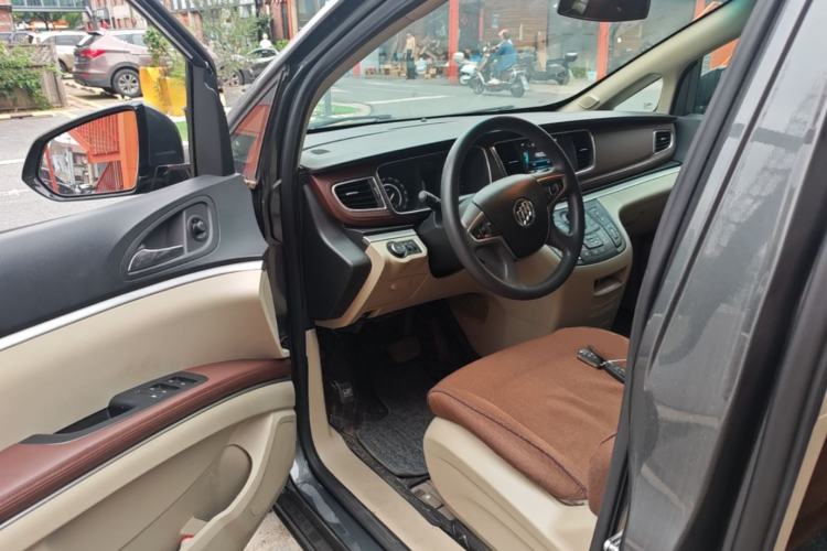 Used Buick GL8 2018 28T Comfort Model China VI Standard Driver Seat