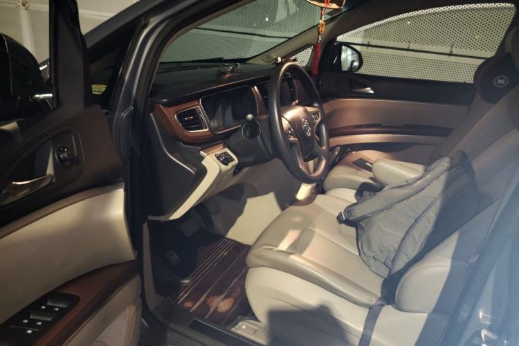 Used Buick GL8 2018 28T Comfort Model China VI Standard Driver Seat