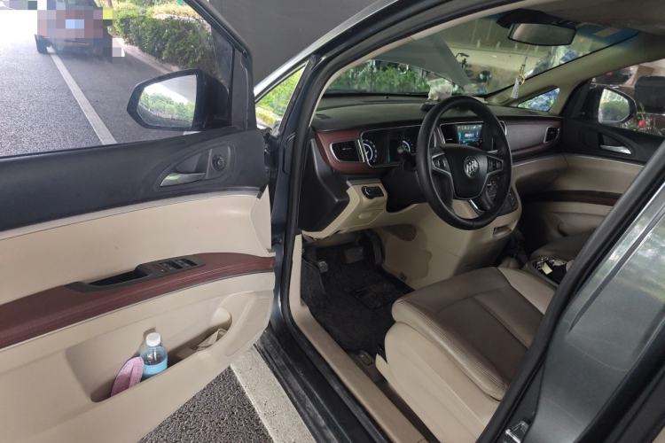 Used Buick GL8 2018 28T Comfort Model China VI Standard Driver Seat