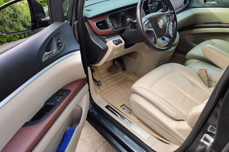Used Buick GL8 2018 28T Prestige Version China VI Standard Driver Seat