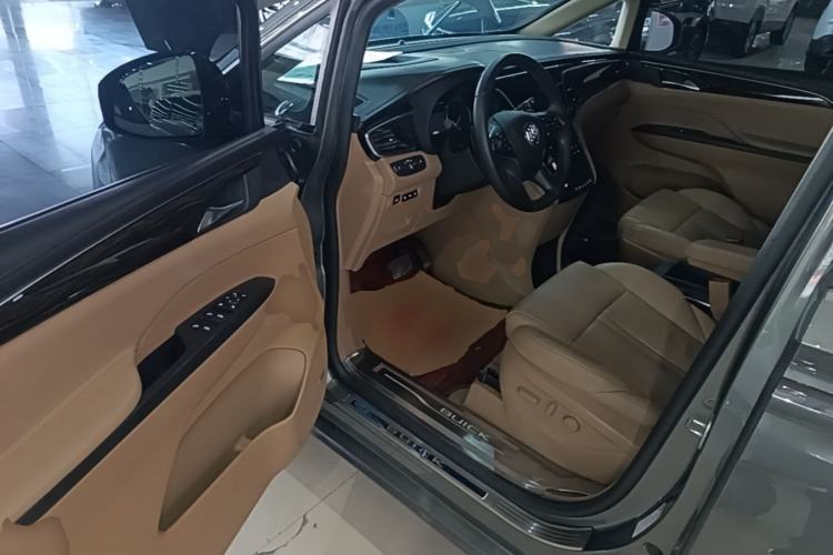 Used Buick GL8 2018 ES 28T Flagship Model China VI Standard Driver Seat